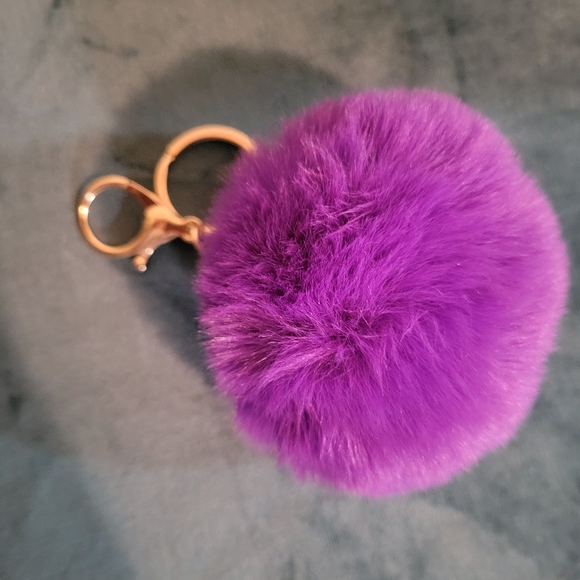 Puffballs and chapstick/lipgloss keychains - Picture 6 of 8